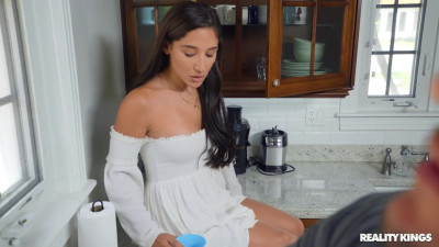 Latina Abella Danger pussy licking in the kitchen HD