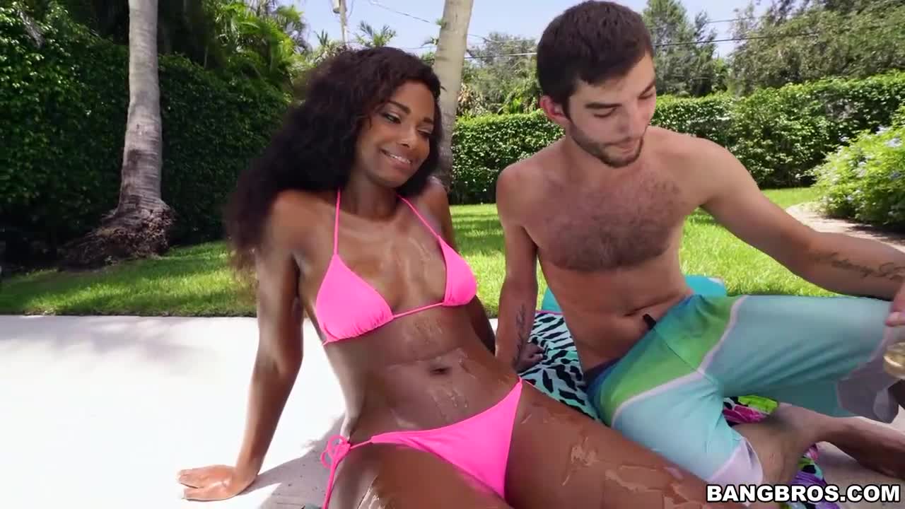 Watch Brown Bunnies - Payton Sweet bikini oil doggy outdoors - Free XXX HD, High Quality Sex Tube | ePornWap.