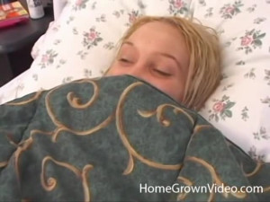 Homegrownvideo.com: Solo shaved blonde babe pussy fucking