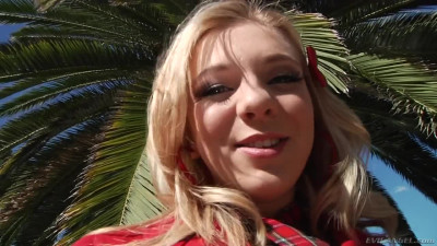 Blonde Tiffany Watson blowjob