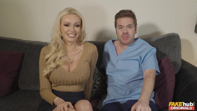 Amber Jayne & Mr Longwood handjob