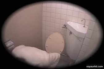 Naughty japanese boyfriend pissing in toilet