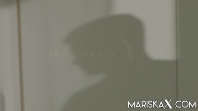 MariskaX.com: Nailed by Maximo Garcia