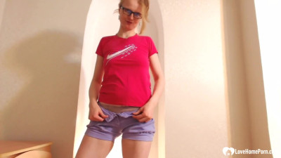 Incredible amateur wearing glasses masturbation solo