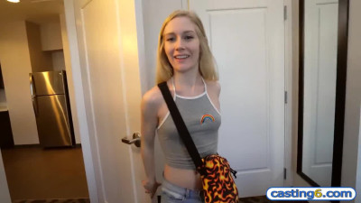 Super slim teen chick riding a dick at the casting