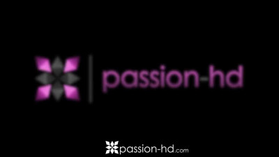 Passion-HD - Petite teen chick blowjobs